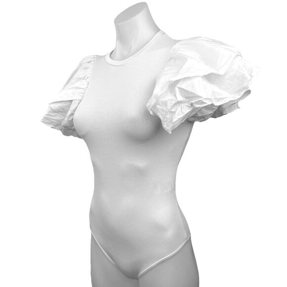 NEW Zara White Ribbed Flutter Ruffle Sleeve Crew Neck Bodysuit Blouse Top Size S - Picture 1 of 6